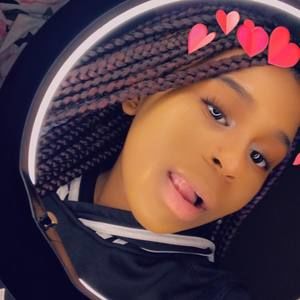 Meet your Posher, Brianna